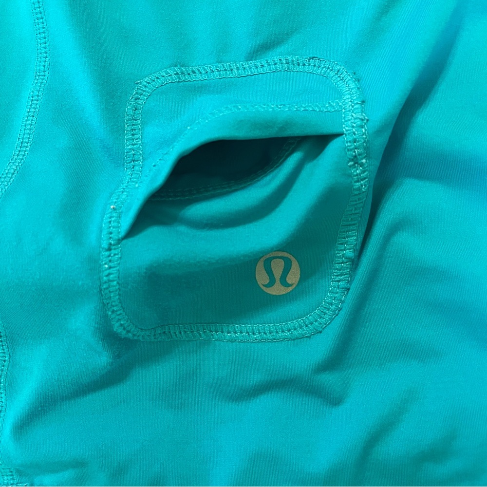 Lululemon Ruched Athletic Tank - Picture 4 of 4